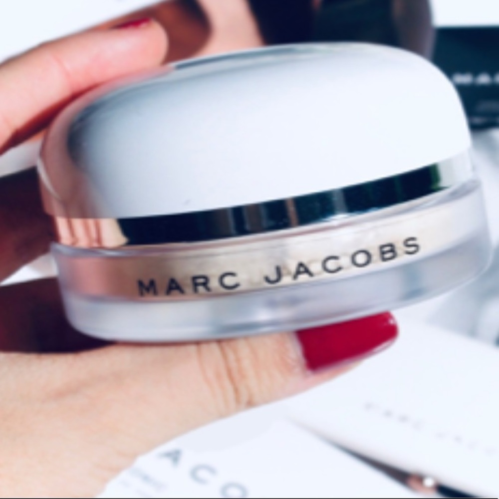🆕Marc Jacobs Finish-Line  Coconut Setting Powder